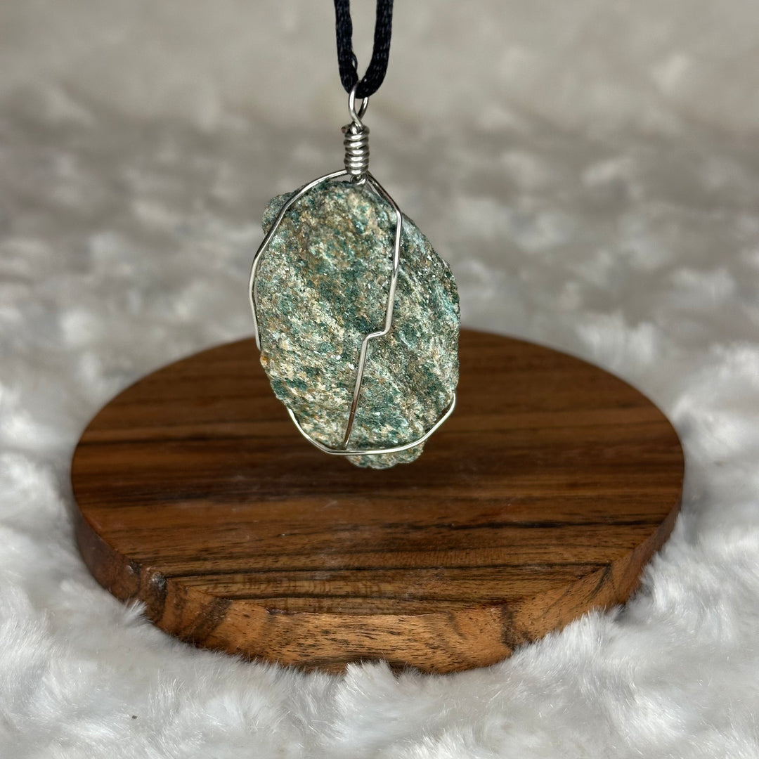 Fuchsite Wire Wrap (Silver)