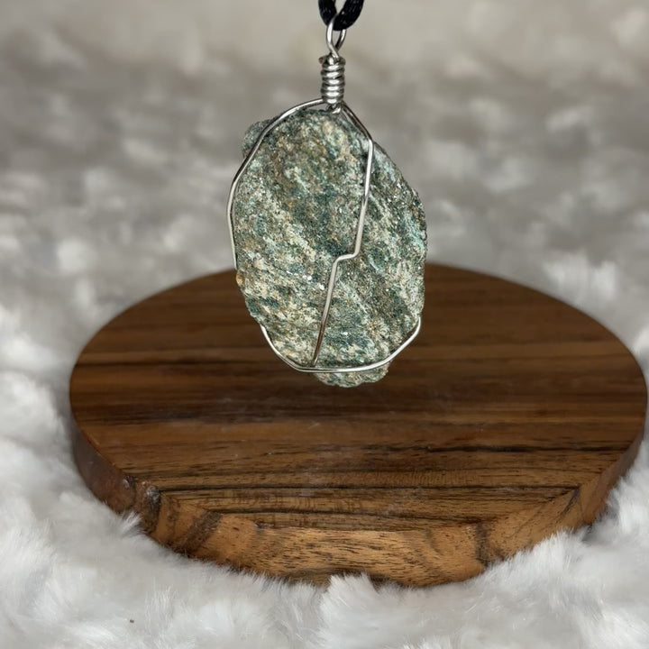 Fuchsite Wire Wrap (Silver)