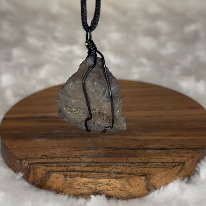 Lodestone Wire Wrap (Black)