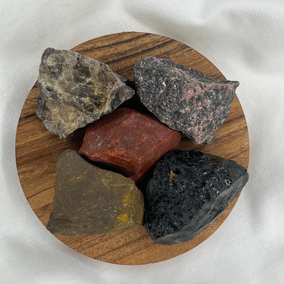 Root Chakra Crystal Set - Soulfulvibesco