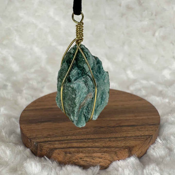 Fuchsite Wire Wrap (Gold)