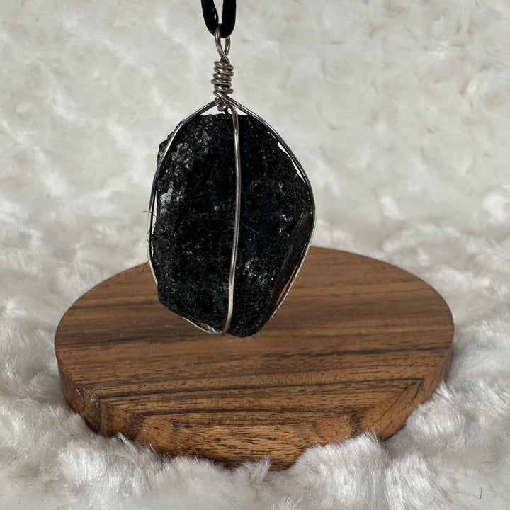 Black Tourmaline Wire Wrap (Silver)