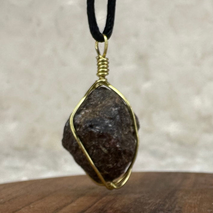 Garnet Wire Wrap (Gold)