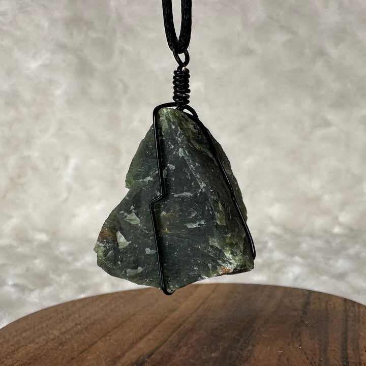 Chrysoprase Wire Wrap (Black)