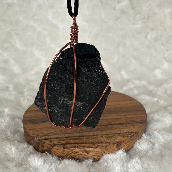 Black Tourmaline Wire Wrap (Rose Gold)