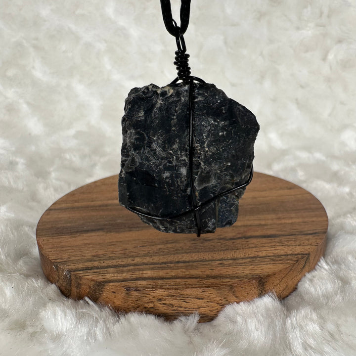 Black Onyx Wire Wrap (Black)