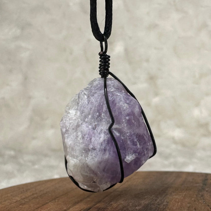 Amethyst Wire Wrap (Black)