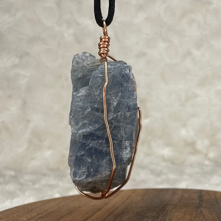 Labradorite Wire Wrap (Rose Gold)