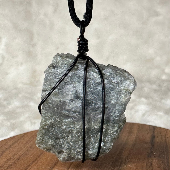 Labradorite Wire Wrap (Black)