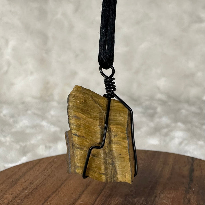 Tigers Eye Wire Wrap (Black)