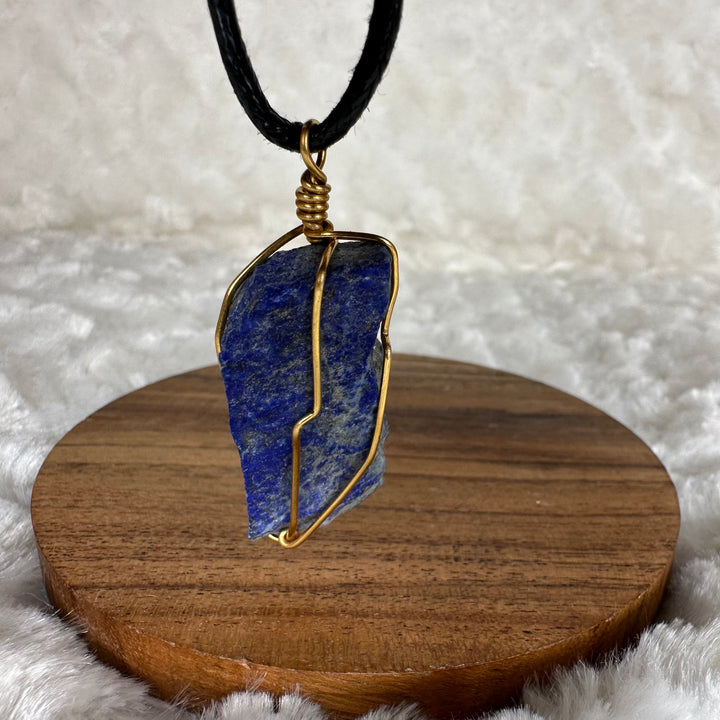 Lapis Lazuli Wire Wrap (Gold) - Soulfulvibesco