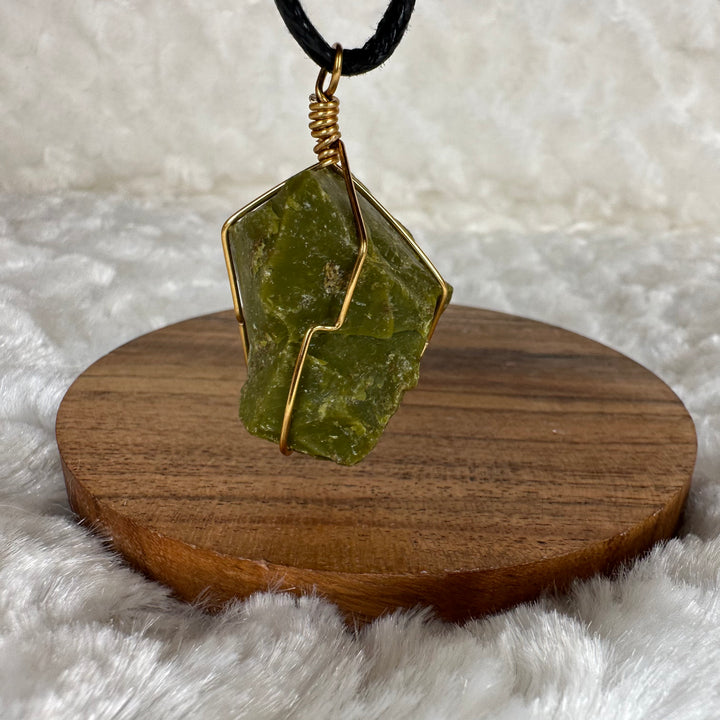 Green Opal Wire Wrap (Gold) - Soulfulvibesco