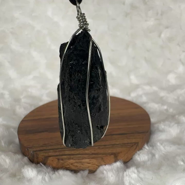 Black Tourmaline Wire Wrap (Silver)