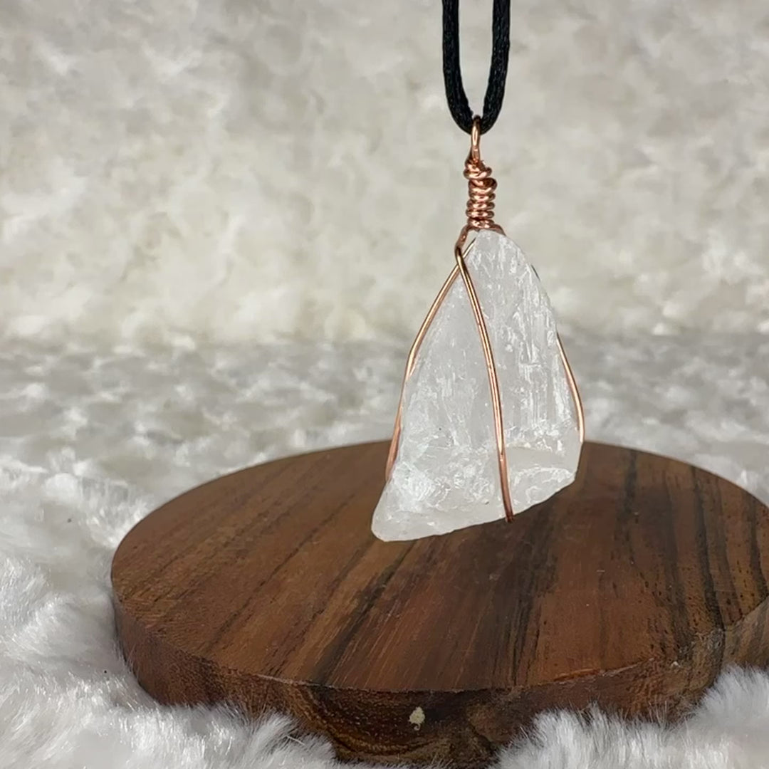 Clear Quartz Wire Wrap (Rose Gold)