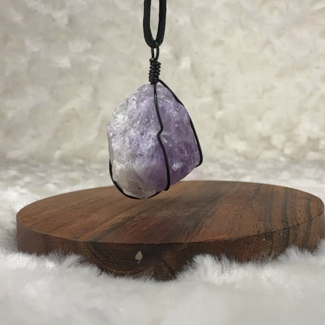 Amethyst Wire Wrap (Black)