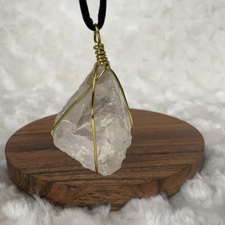 Clear Quartz Wire Wrap (Gold)