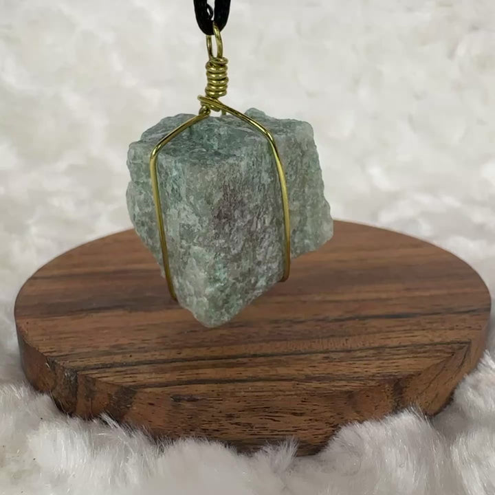 Green Aventurine Wire Wrap (Gold)