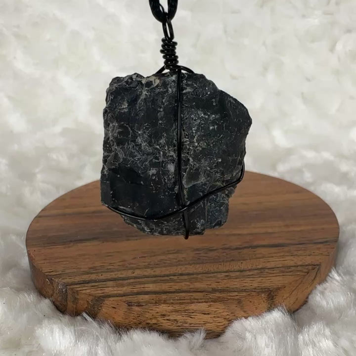 Black Onyx Wire Wrap (Black)