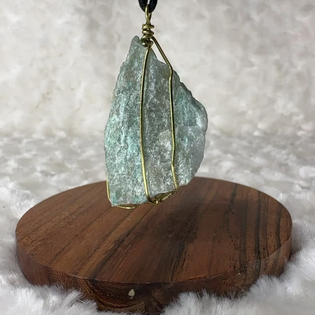 Green Aventurine Wire Wrap (Gold)